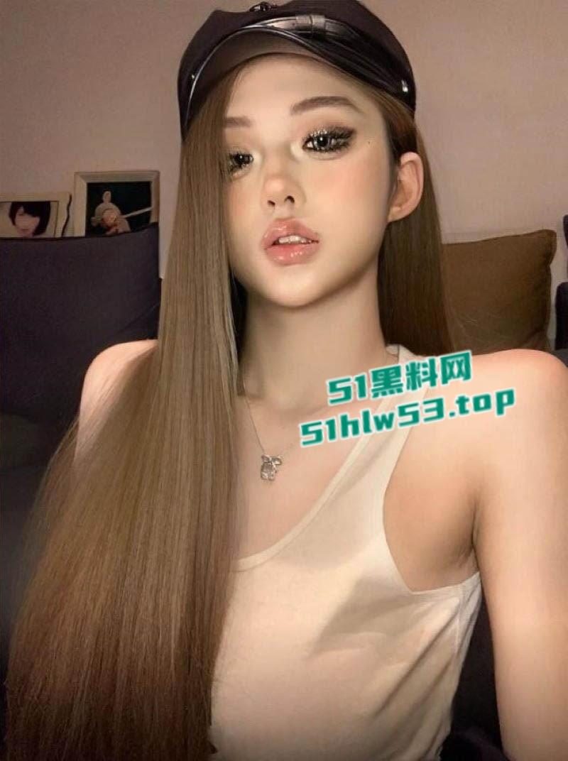 抖音极品女神【饭饭来了】惊曝TS身份小丁丁被后入爆操狂甩,约炮视频流出颠覆粉丝认知! 第5张 抖音极品女神【饭饭来了】惊曝TS身份小丁丁被后入爆操狂甩,约炮视频流出颠覆粉丝认知! 第5张