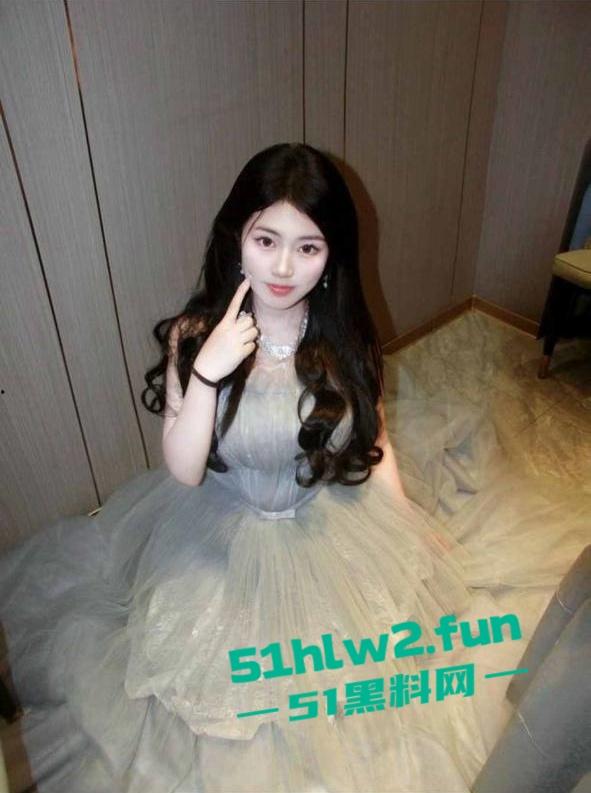 河南极品反差学生【李鑫楠】遭到前男友报复曝光录屏视频和性爱的私密视频清纯可爱形象瞬间崩塌。  第6张