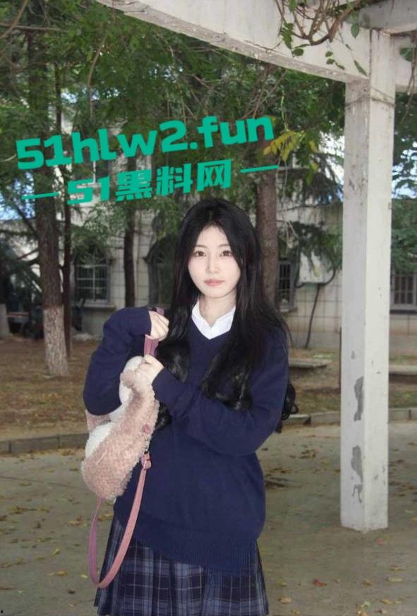 河南极品反差学生【李鑫楠】遭到前男友报复曝光录屏视频和性爱的私密视频清纯可爱形象瞬间崩塌。  第9张