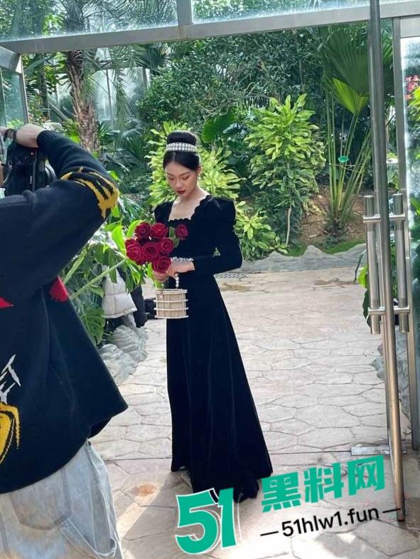 石家庄人妻偷情婚内出轨被老公发现经选择和情妇私奔,怒曝光三分钟露脸视频引发热议。 第10张 石家庄人妻偷情婚内出轨被老公发现经选择和情妇私奔,怒曝光三分钟露脸视频引发热议。 第10张