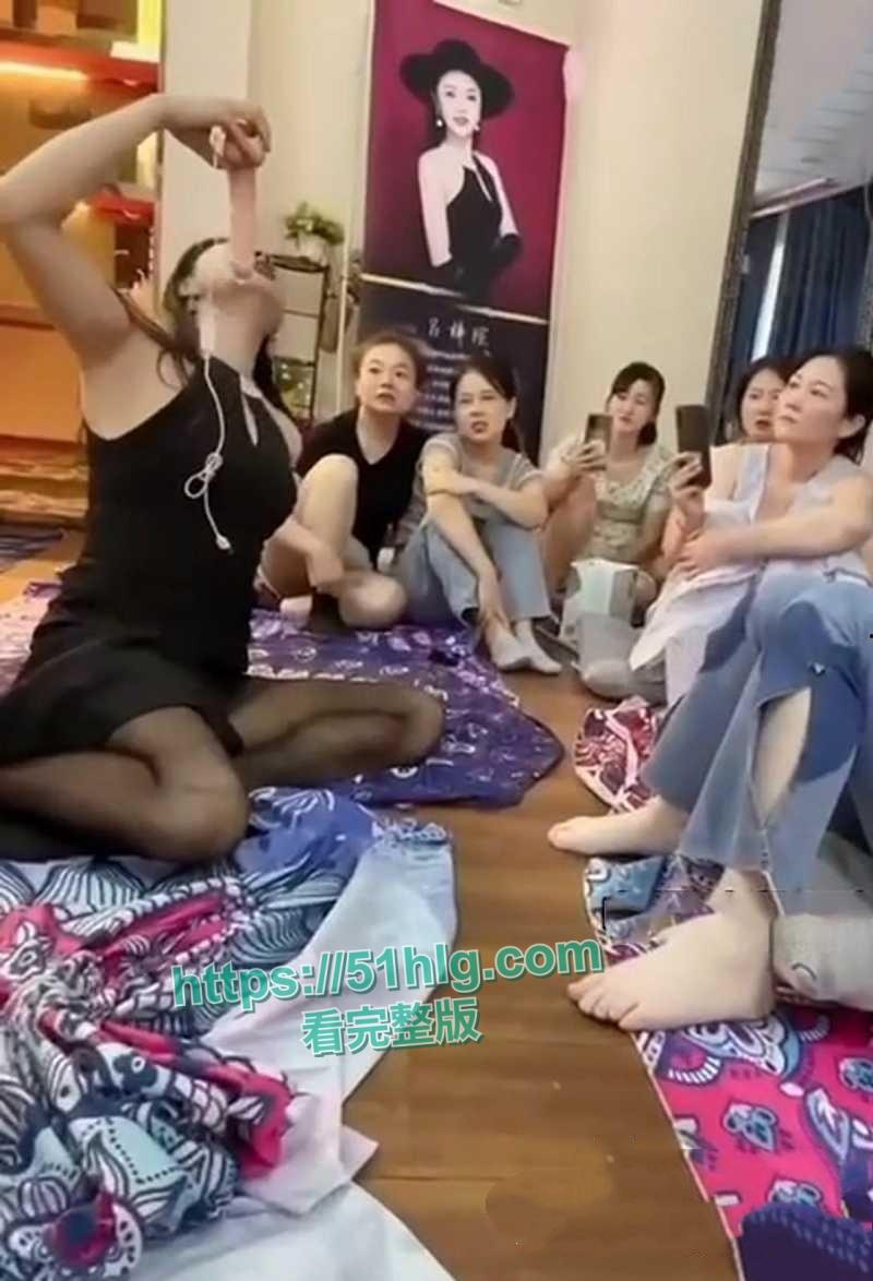 【江苏】名媛培训班内部教学视频流出!妖娆女老师现场演示口交技术,吸舔啯吞全是干货,离谱到家了 第3张 【江苏】名媛培训班内部教学视频流出!妖娆女老师现场演示口交技术,吸舔啯吞全是干货,离谱到家了 第3张