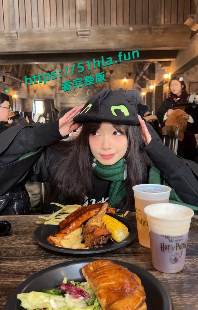 复旦大学校花【周雨晴】被包养泄密,金主多姿势爆操,叫声超骚撸点满满! 第2张 复旦大学校花【周雨晴】被包养泄密,金主多姿势爆操,叫声超骚撸点满满! 第2张