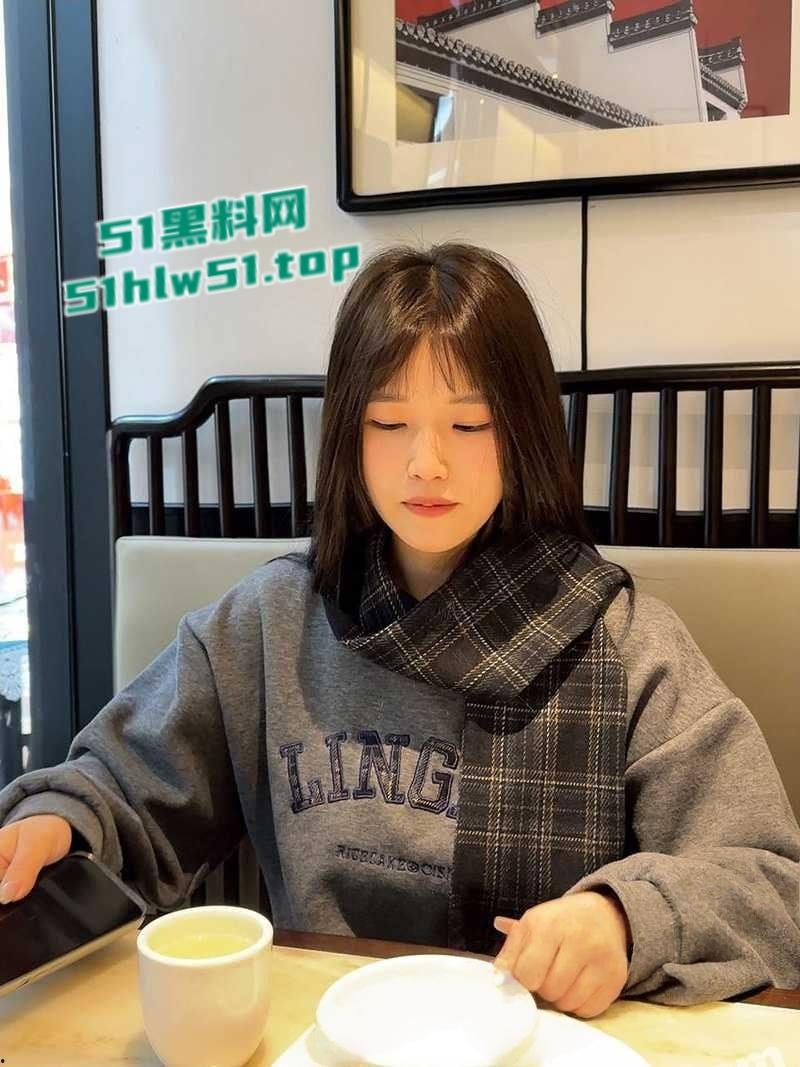 真实勾搭大二学生妹,皮肤白嫩骚母狗约炮喜欢玩群p,开房露脸调教轮操真是够反差! 第1张 真实勾搭大二学生妹,皮肤白嫩骚母狗约炮喜欢玩群p,开房露脸调教轮操真是够反差! 第1张