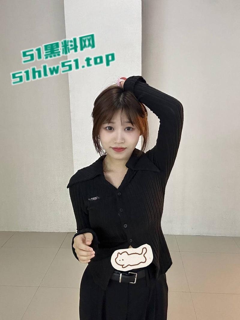 真实勾搭大二学生妹,皮肤白嫩骚母狗约炮喜欢玩群p,开房露脸调教轮操真是够反差! 第4张 真实勾搭大二学生妹,皮肤白嫩骚母狗约炮喜欢玩群p,开房露脸调教轮操真是够反差! 第4张