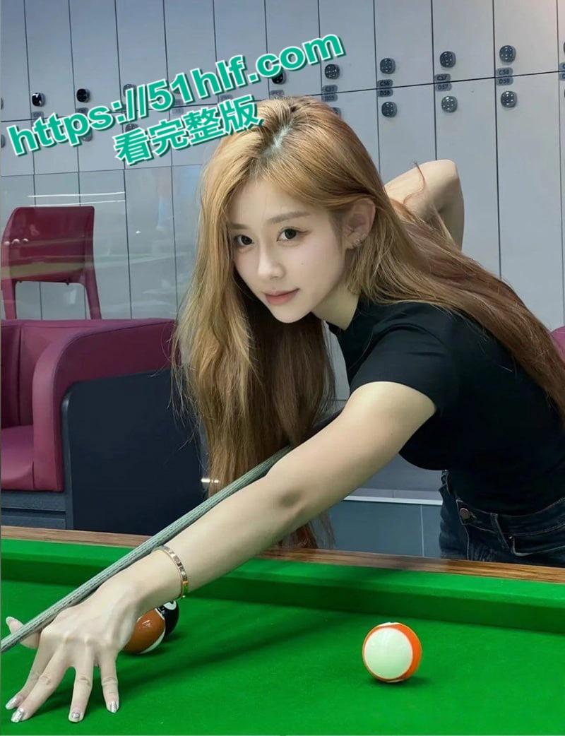 美术学院高颜值女大学生【江晓晓】不雅视频流出,多种情趣内衣大秀诱人胴体,高超口技榨取金主精华! 第6张 美术学院高颜值女大学生【江晓晓】不雅视频流出,多种情趣内衣大秀诱人胴体,高超口技榨取金主精华! 第6张