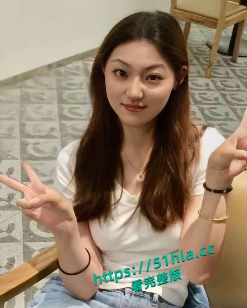 陕西西安美术学院【郑玉玲】为实现财富自由,誓要下海做网黄与男友苦练床技被曝光私拍! 第1张 陕西西安美术学院【郑玉玲】为实现财富自由,誓要下海做网黄与男友苦练床技被曝光私拍! 第1张