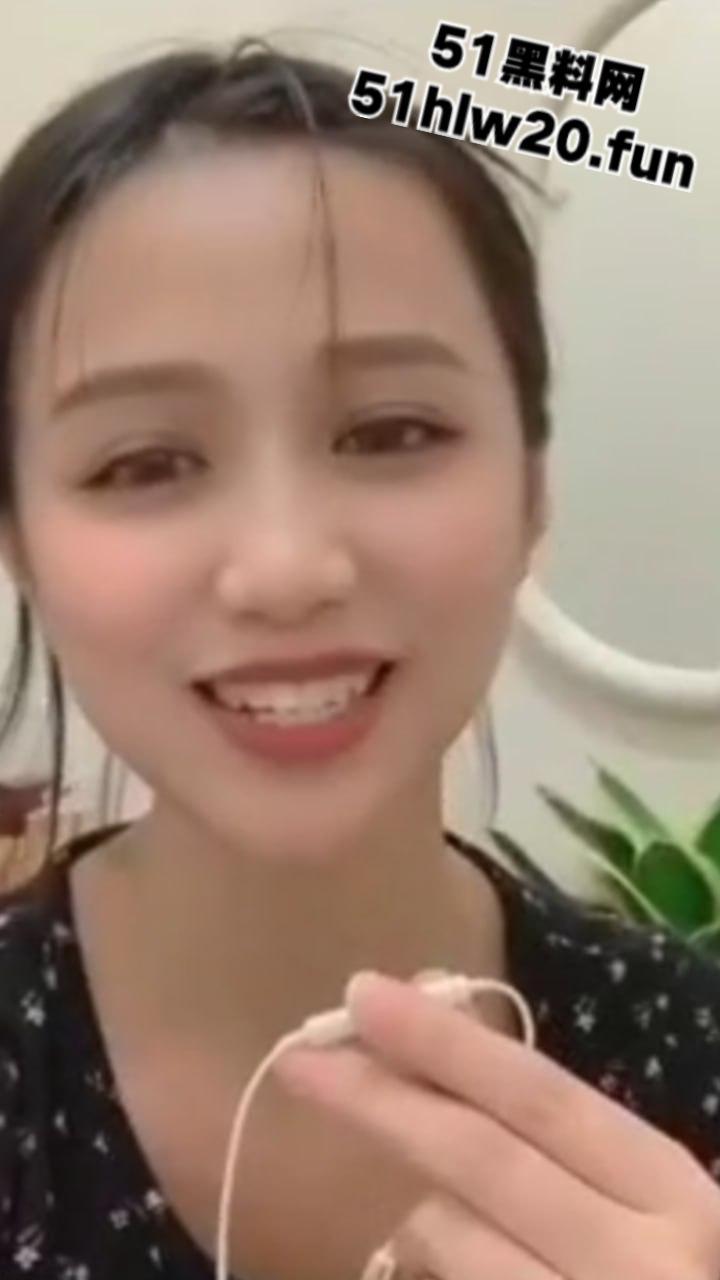 网红泄密偷情私拍,抖音小网红【邓智慧】喝多了趁酒劲和姐夫啪啪,结果私拍视频遭流出。 第5张 网红泄密偷情私拍,抖音小网红【邓智慧】喝多了趁酒劲和姐夫啪啪,结果私拍视频遭流出。 第5张