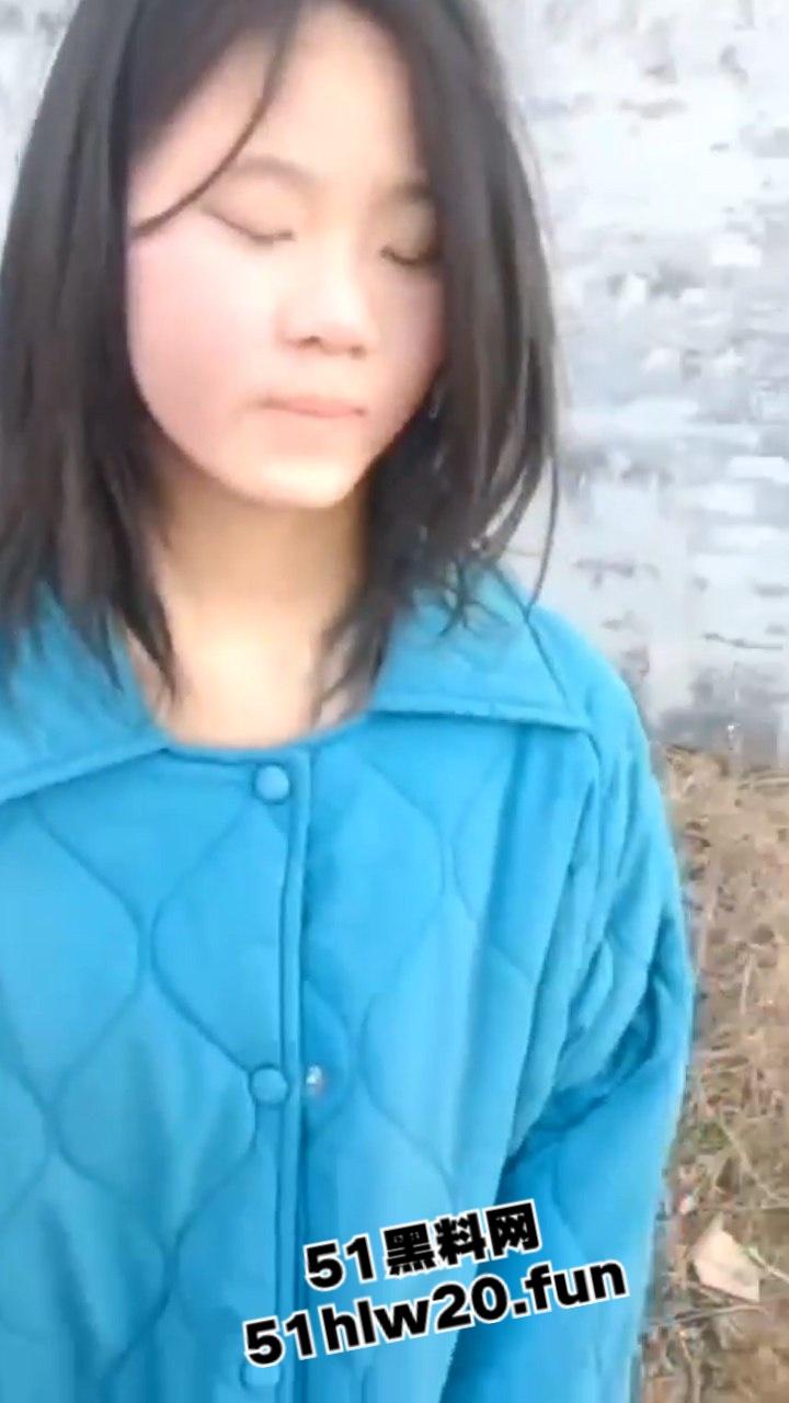 校园霸凌,小太妹野外霸凌同班女同学,拽头发扇脸下手超狠一群贱逼欠教育! 第2张 校园霸凌,小太妹野外霸凌同班女同学,拽头发扇脸下手超狠一群贱逼欠教育! 第2张