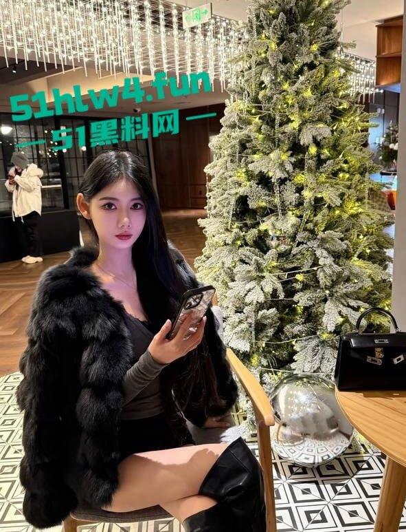 中国传媒学院准校花【抖音美少女】清纯型美女,穿性感黑丝激情啪啪视频遭流出。 第9张 中国传媒学院准校花【抖音美少女】清纯型美女,穿性感黑丝激情啪啪视频遭流出。 第9张