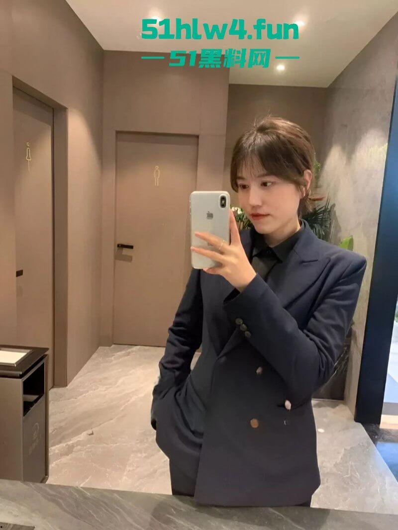 南通金牌售楼小姐【郭智玲】三天卖4套房背后的秘密！看房就发裸照买房就送逼，只要钱到位3P内射任意玩。  第3张