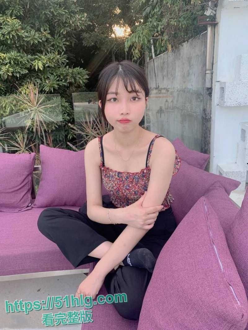 【锡林浩特市】90后巨乳骚货【王美丽】挪用公款700万，花600万与男主播约炮，骚逼身材火辣被疯狂抽插视频震惊全网  第4张