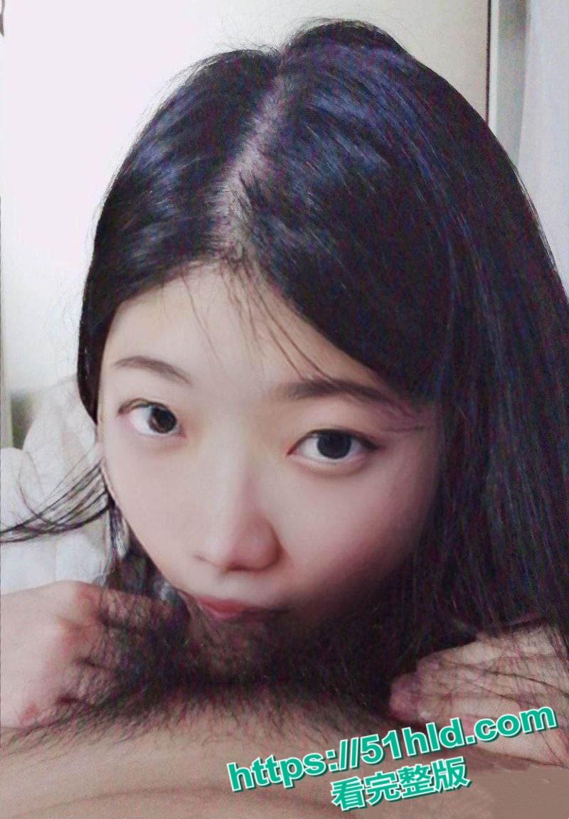 四川清纯护士【黄依琳】大尺度视频，黑丝眼镜母狗床上淫水横流，红唇挑逗让人心跳加速！  第4张