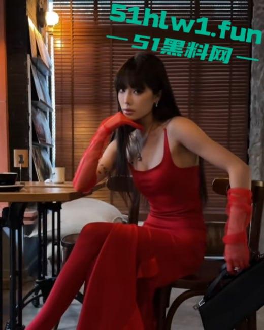 混血网红【EunHa】堕落日记,被金主批穿后直接放飞,骚到明码标价,一对一私密视频看逼验货! 第2张 混血网红【EunHa】堕落日记,被金主批穿后直接放飞,骚到明码标价,一对一私密视频看逼验货! 第2张