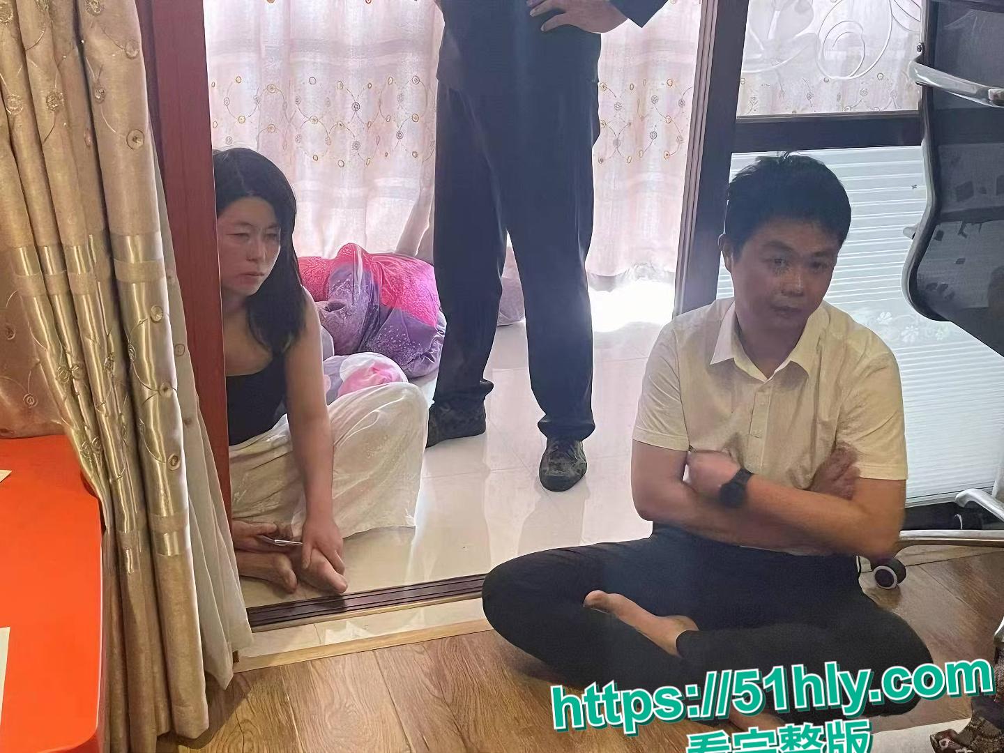 炸裂!石家庄海盐县澉浦镇副镇长金明飞出轨苏小乔,捉奸视频疯传全网! 第7张 炸裂!石家庄海盐县澉浦镇副镇长金明飞出轨苏小乔,捉奸视频疯传全网! 第7张