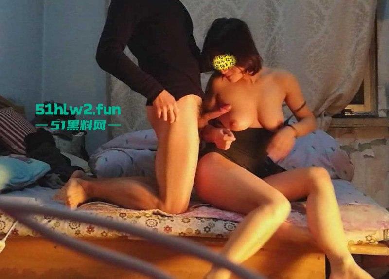 这下可算是遇上了被耕坏的田，调教白领骚货绝色眼镜人妻欲求不满喜欢约炮，被炮友站起来当越野车开！  第9张