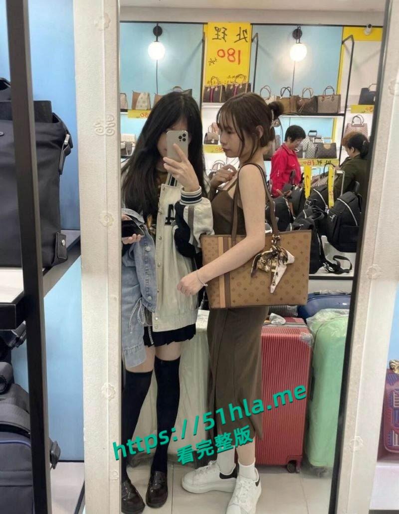 约炮大神调教四川绵阳【刘新欣】车内边聊边抠穴,从口交到骑乘位高潮迭起液体四溅! 第2张 约炮大神调教四川绵阳【刘新欣】车内边聊边抠穴,从口交到骑乘位高潮迭起液体四溅! 第2张