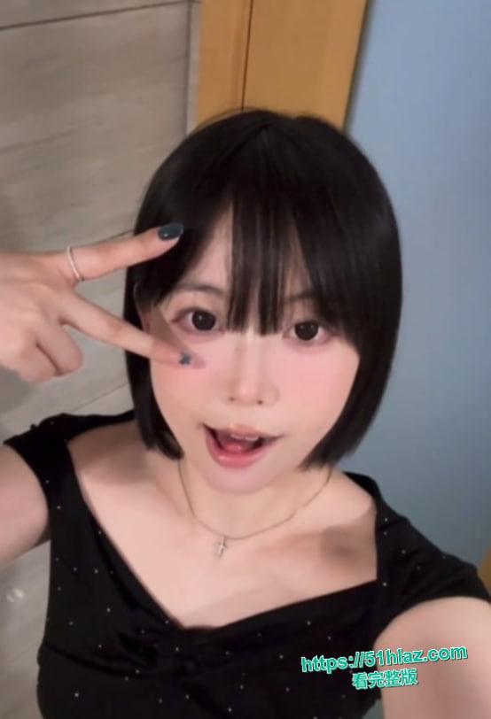 湖南大学陈凡雨厕所露出play 深喉口交男友直接无套后入射到子宫 妹子高潮尖叫回荡厕所 第4张 湖南大学陈凡雨厕所露出play 深喉口交男友直接无套后入射到子宫 妹子高潮尖叫回荡厕所 第4张