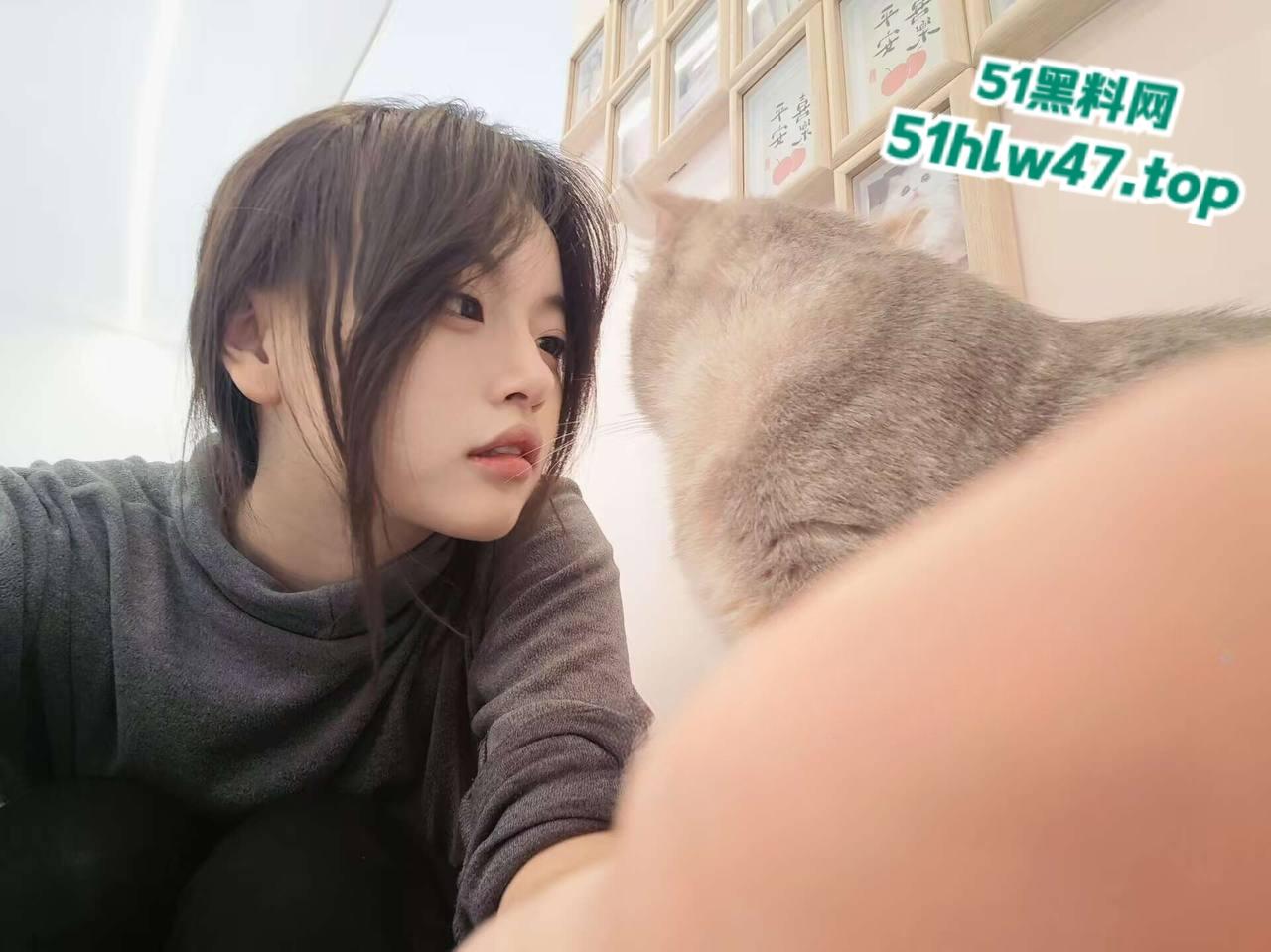 安徽师范学生妹【白晓宇】清纯颜值极品身材，口交性爱样样都来肉丝开裆裤性爱技术精湛。  第6张