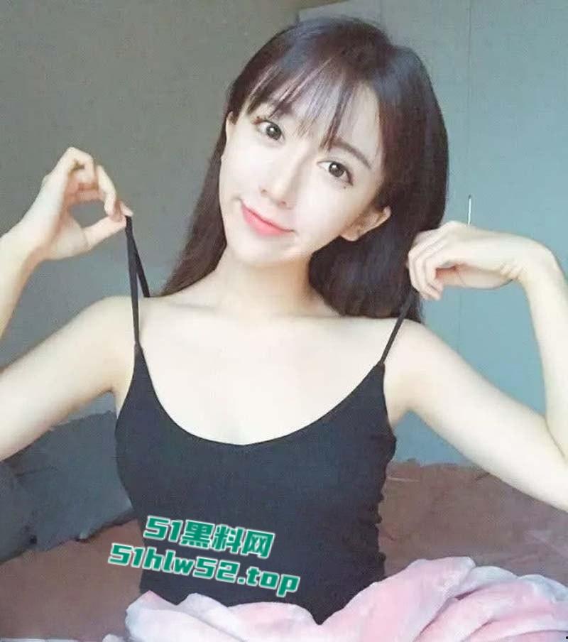 全网热搜,抖音千万网红【呆妹儿小霸王】首秀日塌房,前男友独家投稿爆料开房洗澡,三点全漏露脸实锤太TM炸裂了! 第1张 全网热搜,抖音千万网红【呆妹儿小霸王】首秀日塌房,前男友独家投稿爆料开房洗澡,三点全漏露脸实锤太TM炸裂了! 第1张