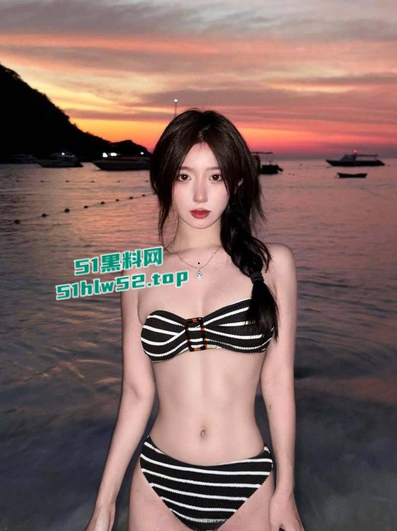 全网热搜,抖音千万网红【呆妹儿小霸王】首秀日塌房,前男友独家投稿爆料开房洗澡,三点全漏露脸实锤太TM炸裂了! 第15张 全网热搜,抖音千万网红【呆妹儿小霸王】首秀日塌房,前男友独家投稿爆料开房洗澡,三点全漏露脸实锤太TM炸裂了! 第15张