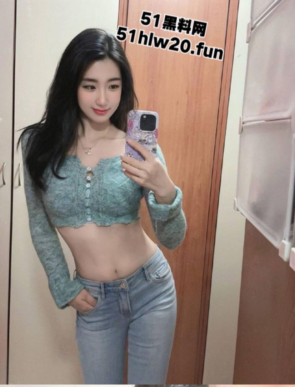 小伙酒店双飞蜜桃臀黑丝少妇3p大乱斗差点把床干翻,肉便器们双洞大开,嗷嗷待哺等大鸡巴充盈! 第4张 小伙酒店双飞蜜桃臀黑丝少妇3p大乱斗差点把床干翻,肉便器们双洞大开,嗷嗷待哺等大鸡巴充盈! 第4张