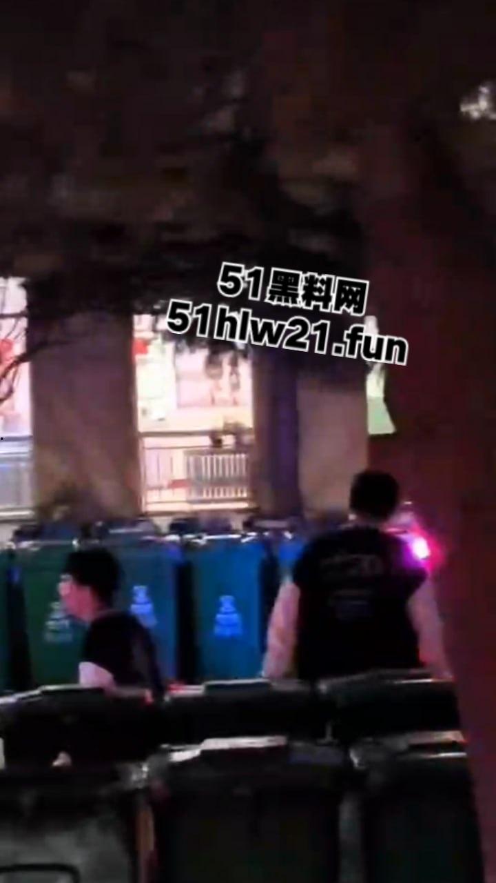 山西一高校女生厕所产子,涉事学校曝光内情,知情人透漏是教育系大一新生,毕业后找工作一定有优势。 第1张 山西一高校女生厕所产子,涉事学校曝光内情,知情人透漏是教育系大一新生,毕业后找工作一定有优势。 第1张