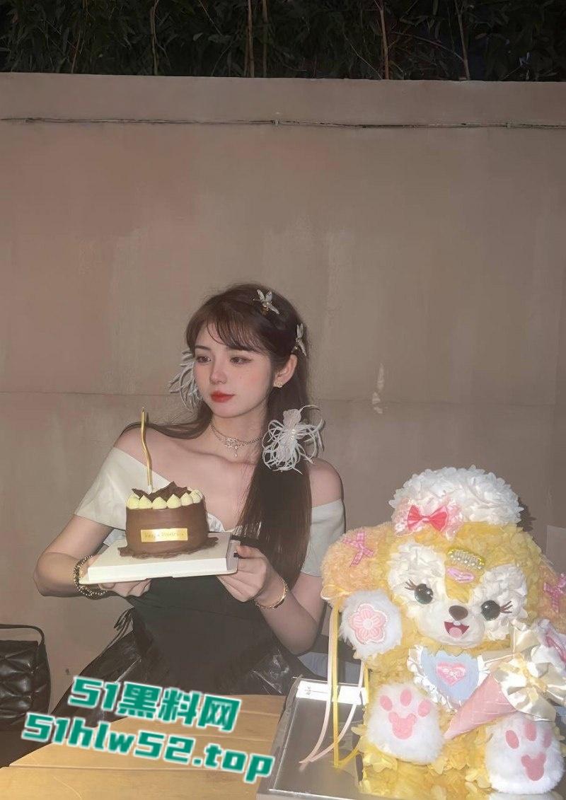 天津滨海职业学院【焦欢】脚踏两船私生活混乱，背着男友出轨招生办老师被，私密写真与做爱视频曝光泄愤！  第2张