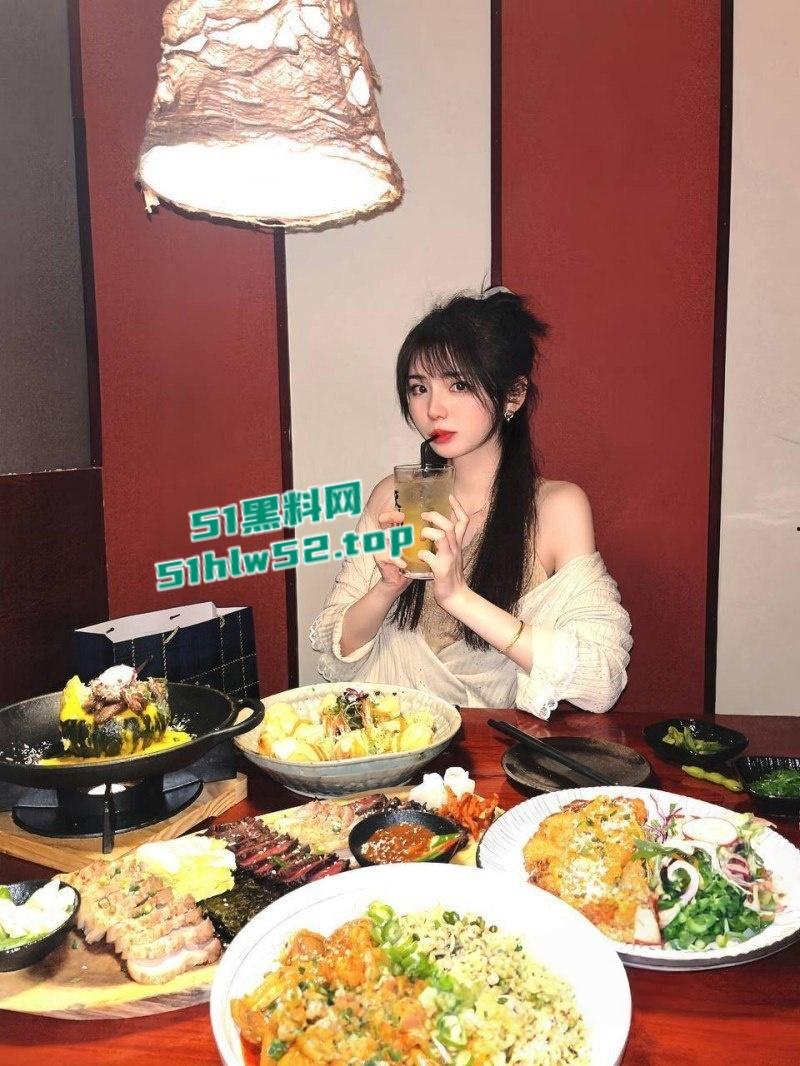 天津滨海职业学院【焦欢】脚踏两船私生活混乱，背着男友出轨招生办老师被，私密写真与做爱视频曝光泄愤！  第3张