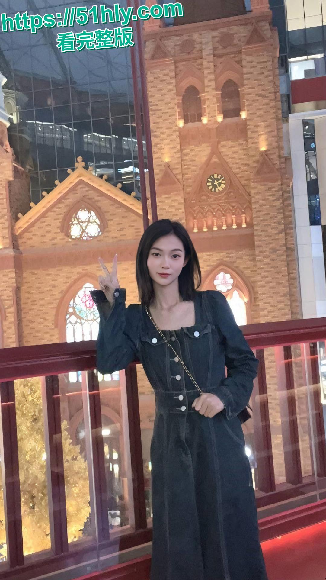 云南财经大学 学生妹周闫妮追梦模特圈,却掉进面试官的变态陷阱! 遭变态面试官PUA套路 全裸洗澡镜头曝光! 第6张 云南财经大学 学生妹周闫妮追梦模特圈,却掉进面试官的变态陷阱! 遭变态面试官PUA套路 全裸洗澡镜头曝光! 第6张