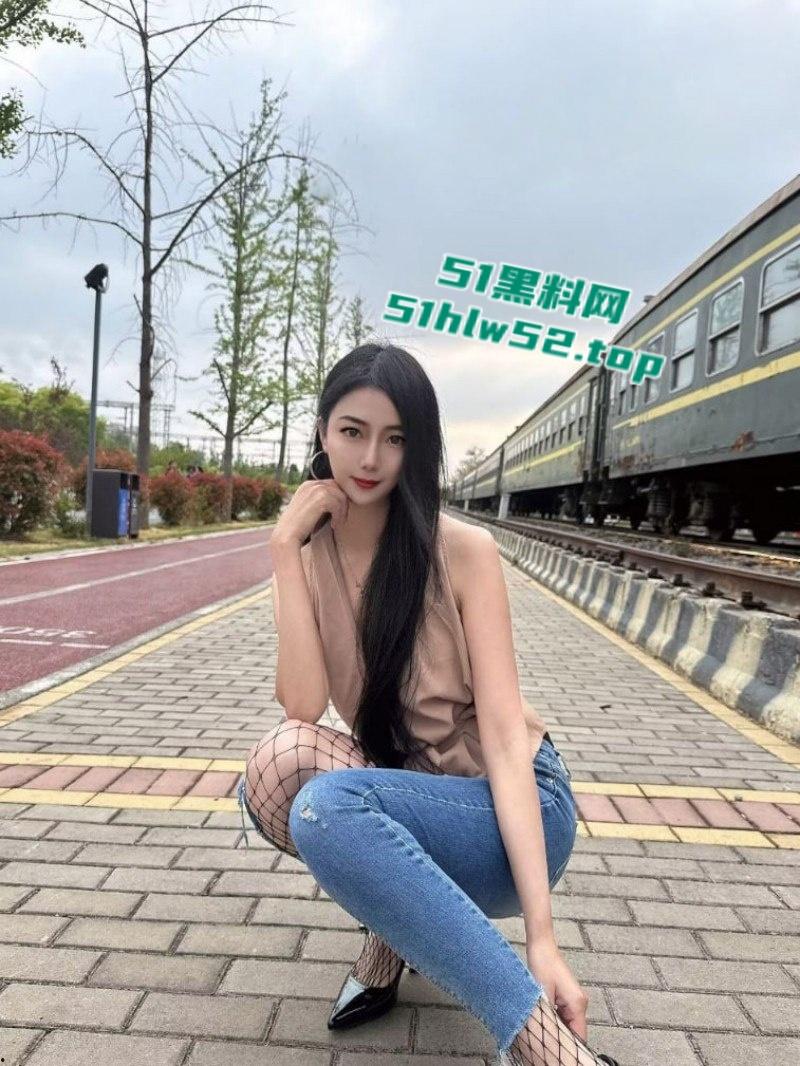 山东菏泽30岁少妇【刘宵雪】离婚后自甘堕落沦为骚鸡,出租屋惨遭金主束缚调教! 第1张 山东菏泽30岁少妇【刘宵雪】离婚后自甘堕落沦为骚鸡,出租屋惨遭金主束缚调教! 第1张