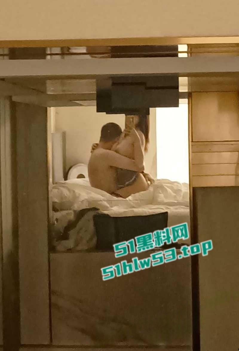 成都性感机车网红性爱视频流出,大奶尤物卖逼捞金,玩跳蛋自慰被金主花式无套爆操! 第7张 成都性感机车网红性爱视频流出,大奶尤物卖逼捞金,玩跳蛋自慰被金主花式无套爆操! 第7张