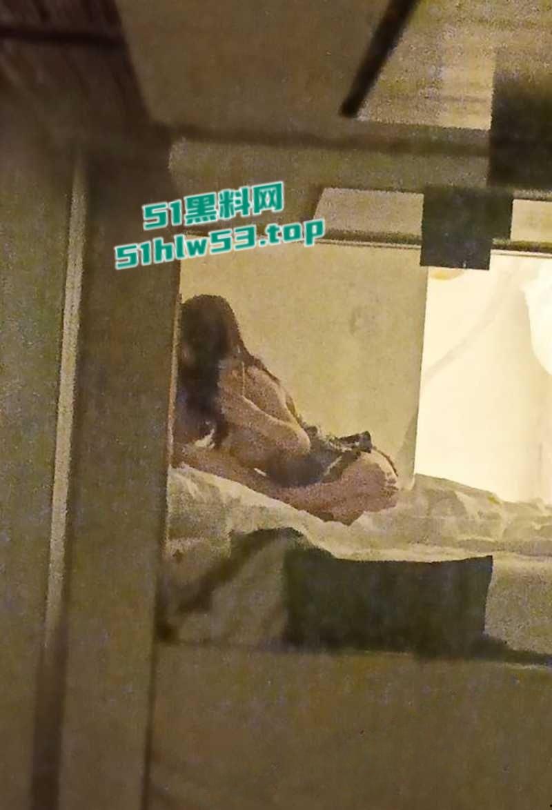 成都性感机车网红性爱视频流出,大奶尤物卖逼捞金,玩跳蛋自慰被金主花式无套爆操! 第8张 成都性感机车网红性爱视频流出,大奶尤物卖逼捞金,玩跳蛋自慰被金主花式无套爆操! 第8张