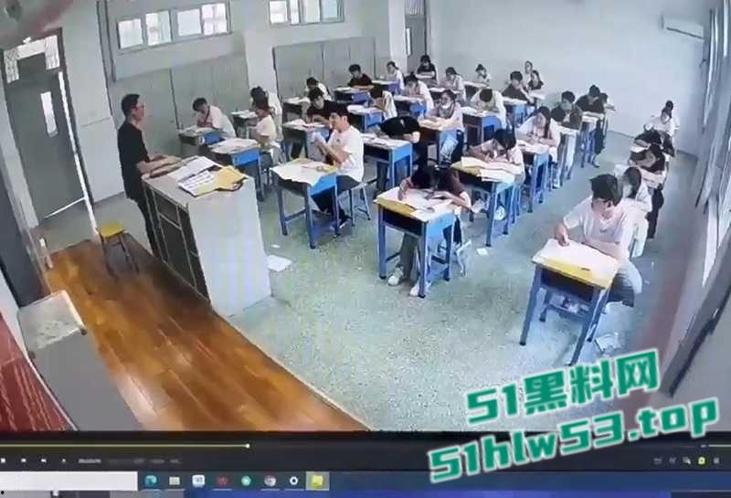 山东邹城一中高考考场,小伙因答不出题自暴自弃发狂撕毁多人试卷,监考老师都懵逼了!!! 第1张 山东邹城一中高考考场,小伙因答不出题自暴自弃发狂撕毁多人试卷,监考老师都懵逼了!!! 第1张