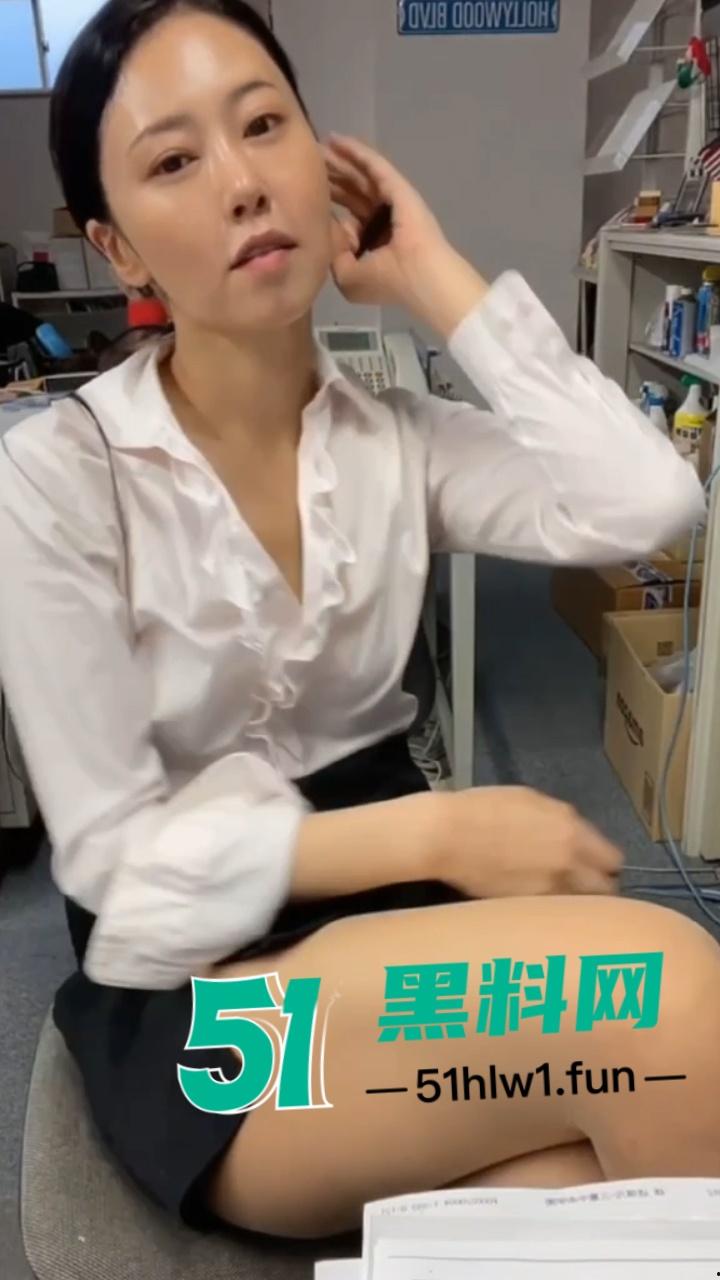 那些年错过的少女如今已成骚妇,当年得不到现在求着操,各地风骚淫妇卖逼出轨调教合集强势流出! 第2张 那些年错过的少女如今已成骚妇,当年得不到现在求着操,各地风骚淫妇卖逼出轨调教合集强势流出! 第2张