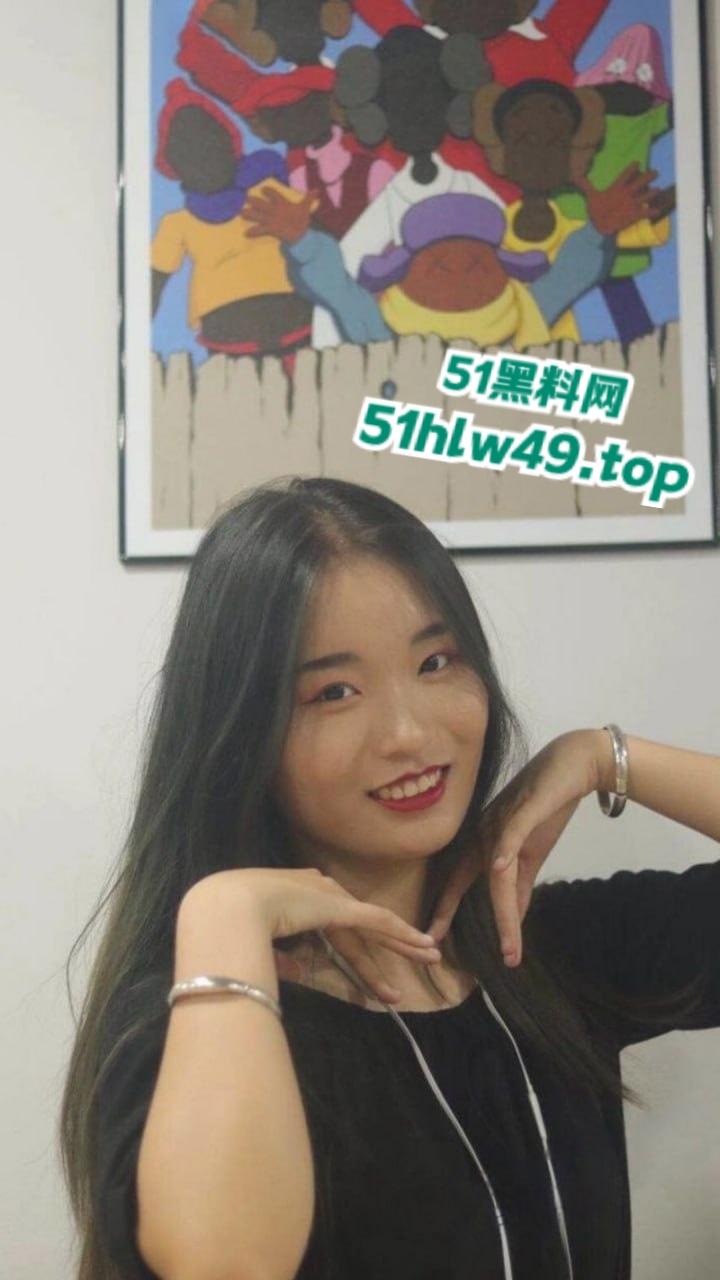 南京交通职业技术学院，高颜值学姐【辜乡】内江来的纯情学妹骚浪无底线，手机里竟藏满约炮视频。  第2张