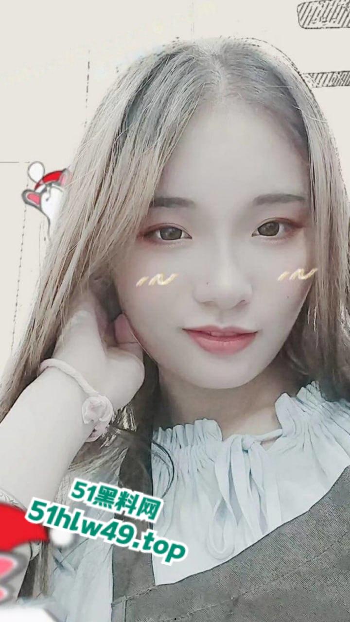 南京交通职业技术学院，高颜值学姐【辜乡】内江来的纯情学妹骚浪无底线，手机里竟藏满约炮视频。  第3张