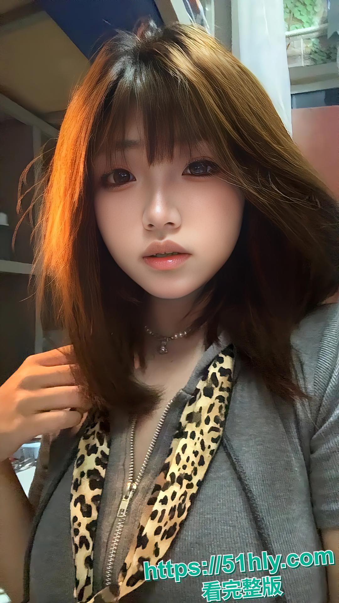 华北理工嫩妹 高圆圆 私生活混乱 欠债不还被债主曝光自慰做爱视频 画面淫靡至极! 第3张 华北理工嫩妹 高圆圆 私生活混乱 欠债不还被债主曝光自慰做爱视频 画面淫靡至极! 第3张