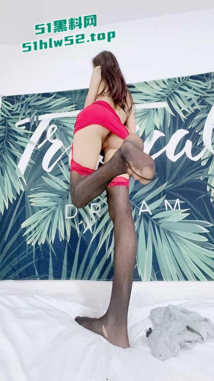 乱伦系列之小姨子,酒店调教刚被领导操完后的小姨子,姐夫皮鞭抽打滴蜡调教,打桩内射让小姨子欲仙欲死! 第3张 乱伦系列之小姨子,酒店调教刚被领导操完后的小姨子,姐夫皮鞭抽打滴蜡调教,打桩内射让小姨子欲仙欲死! 第3张