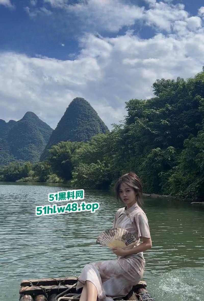 北京三里屯集美骚鸡,抖音快手女神【杨得意】和黑人约会被曝光证实,承认当外围女视频内操的淫叫连连。 第1张 北京三里屯集美骚鸡,抖音快手女神【杨得意】和黑人约会被曝光证实,承认当外围女视频内操的淫叫连连。 第1张