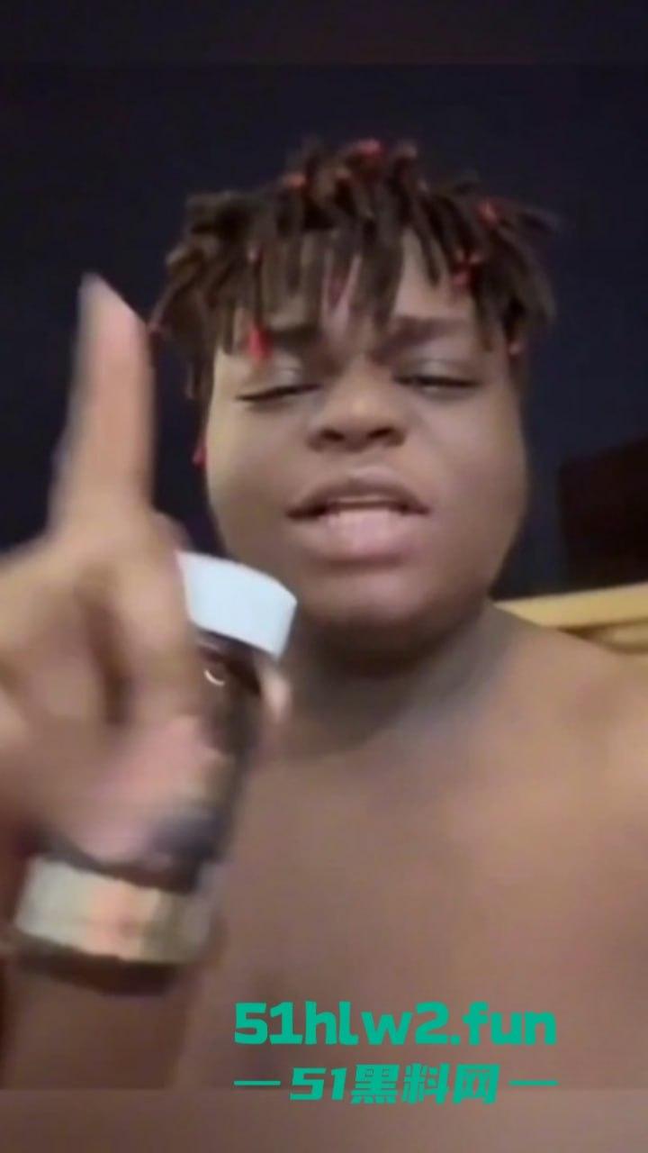 战狼2爆火的卖黄碟【小黑】竟转行干网黄了,网络带货卖伟哥约女神做爱亲自证实伟哥效果! 第3张 战狼2爆火的卖黄碟【小黑】竟转行干网黄了,网络带货卖伟哥约女神做爱亲自证实伟哥效果! 第3张