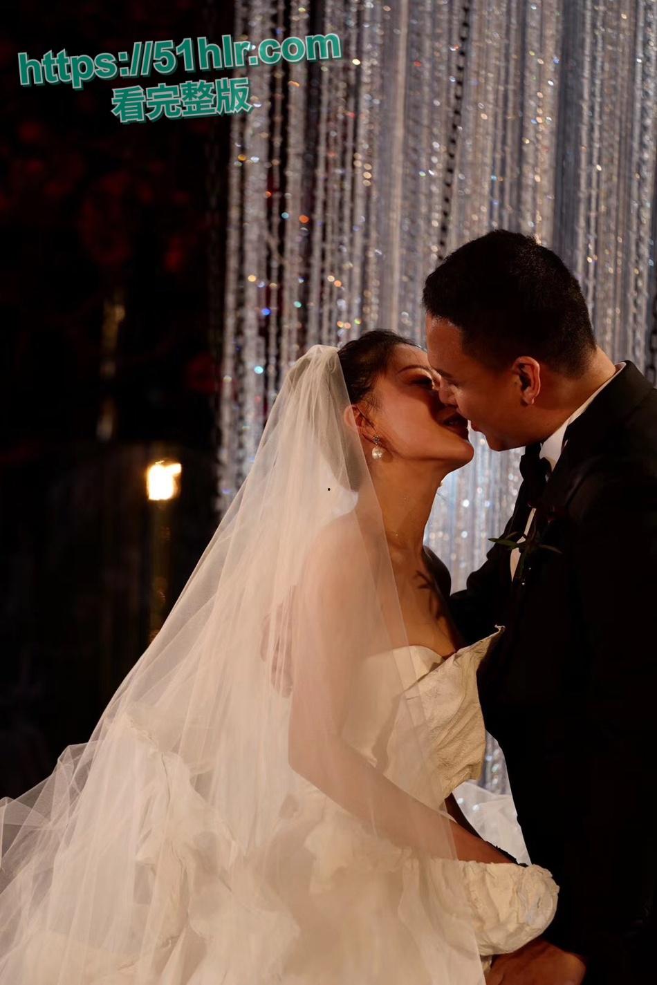 中国有嘻哈总导演【车澈】跌入桃花劫!与歌手【乃万】激吻、搂抱、开房做爱曝丑闻!诚挚道歉却难掩罪行 第14张 中国有嘻哈总导演【车澈】跌入桃花劫!与歌手【乃万】激吻、搂抱、开房做爱曝丑闻!诚挚道歉却难掩罪行 第14张