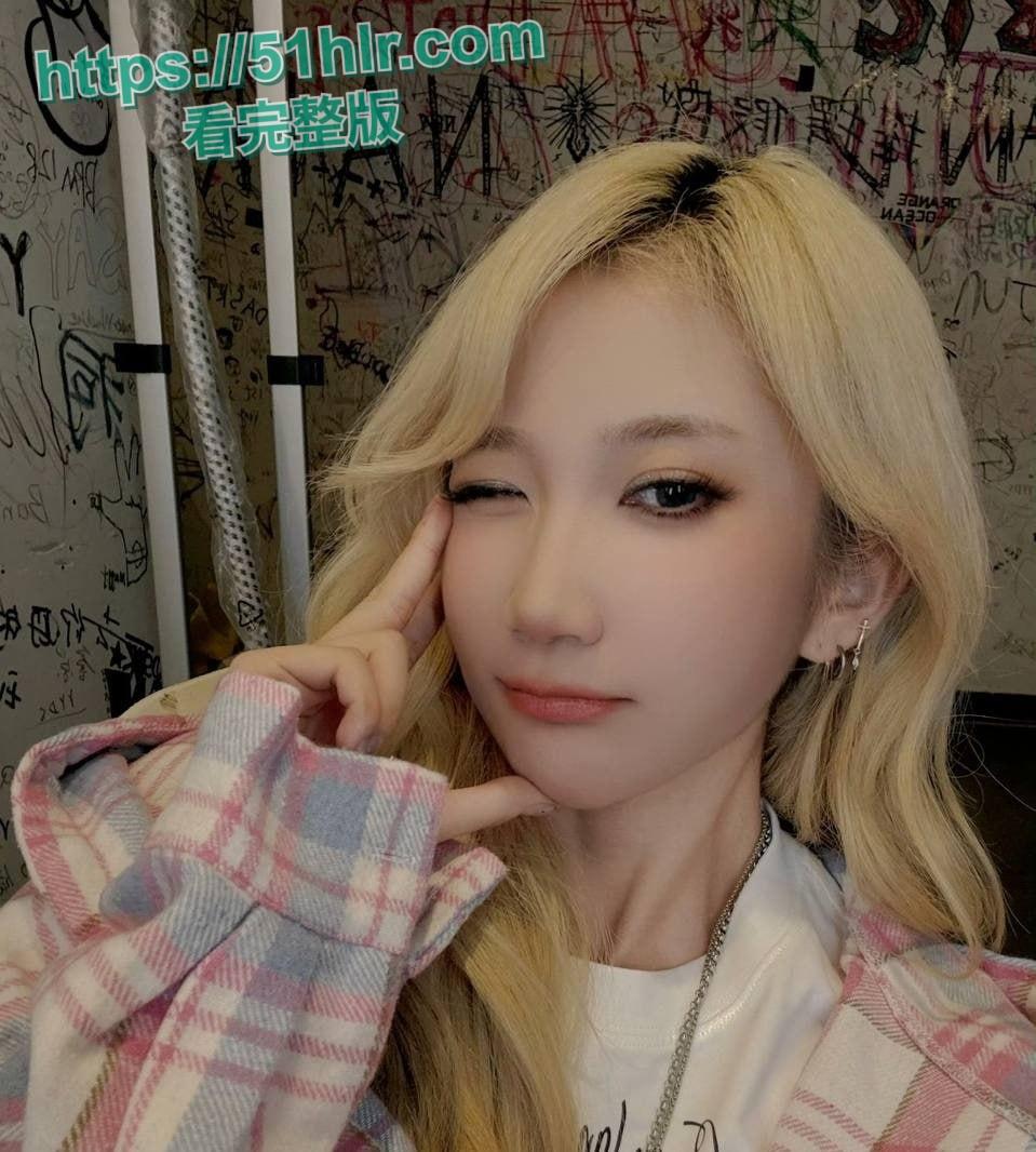 中国有嘻哈总导演【车澈】跌入桃花劫!与歌手【乃万】激吻、搂抱、开房做爱曝丑闻!诚挚道歉却难掩罪行 第18张 中国有嘻哈总导演【车澈】跌入桃花劫!与歌手【乃万】激吻、搂抱、开房做爱曝丑闻!诚挚道歉却难掩罪行 第18张