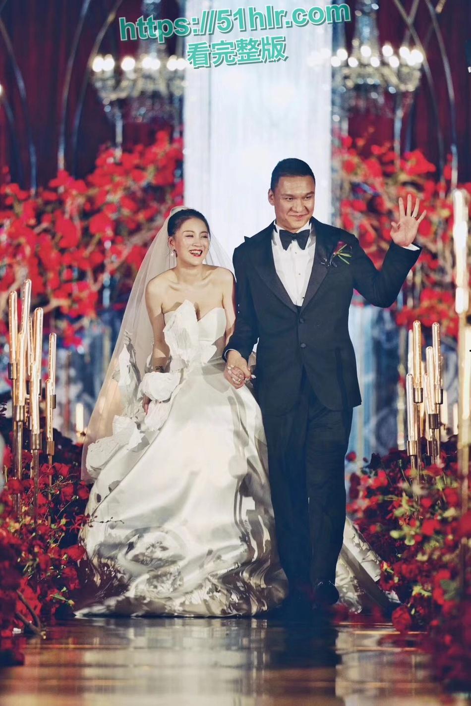 中国有嘻哈总导演【车澈】跌入桃花劫!与歌手【乃万】激吻、搂抱、开房做爱曝丑闻!诚挚道歉却难掩罪行 第29张 中国有嘻哈总导演【车澈】跌入桃花劫!与歌手【乃万】激吻、搂抱、开房做爱曝丑闻!诚挚道歉却难掩罪行 第29张