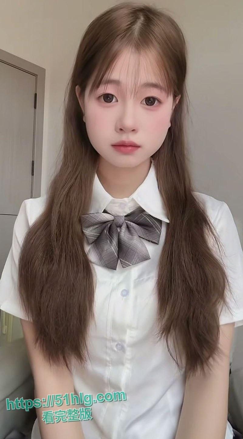 【安徽】00后极品嫩妹【张艳明】和男友私密激情！各种性爱姿势撩人心弦， 反差感爆棚  第3张