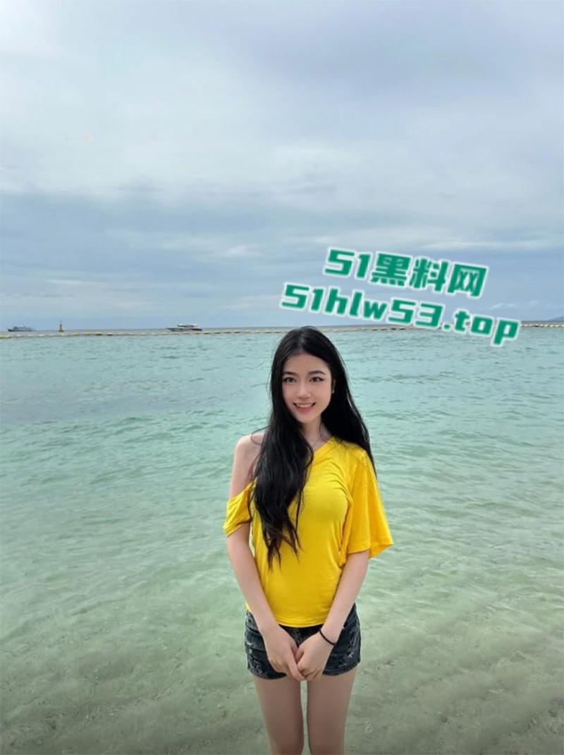 抖音高颜值网红【缪缪BB】露脸不雅视频遭泄密,白皙美少女全裸扣穴自慰揉胸舔屏,顶级身材粉嫩小穴惊艳全网! 第6张 抖音高颜值网红【缪缪BB】露脸不雅视频遭泄密,白皙美少女全裸扣穴自慰揉胸舔屏,顶级身材粉嫩小穴惊艳全网! 第6张