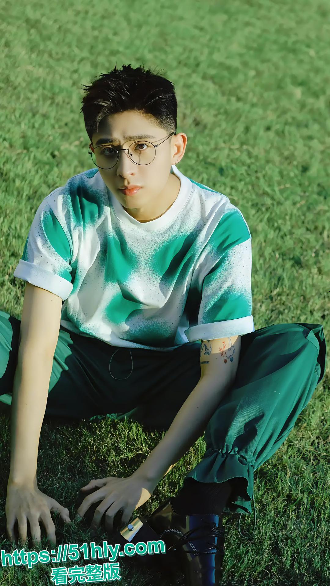 抖音百万粉丝型男歌手焦迈奇密室被约束训练,网传是gay如今被实锤无疑! 第12张 抖音百万粉丝型男歌手焦迈奇密室被约束训练,网传是gay如今被实锤无疑! 第12张