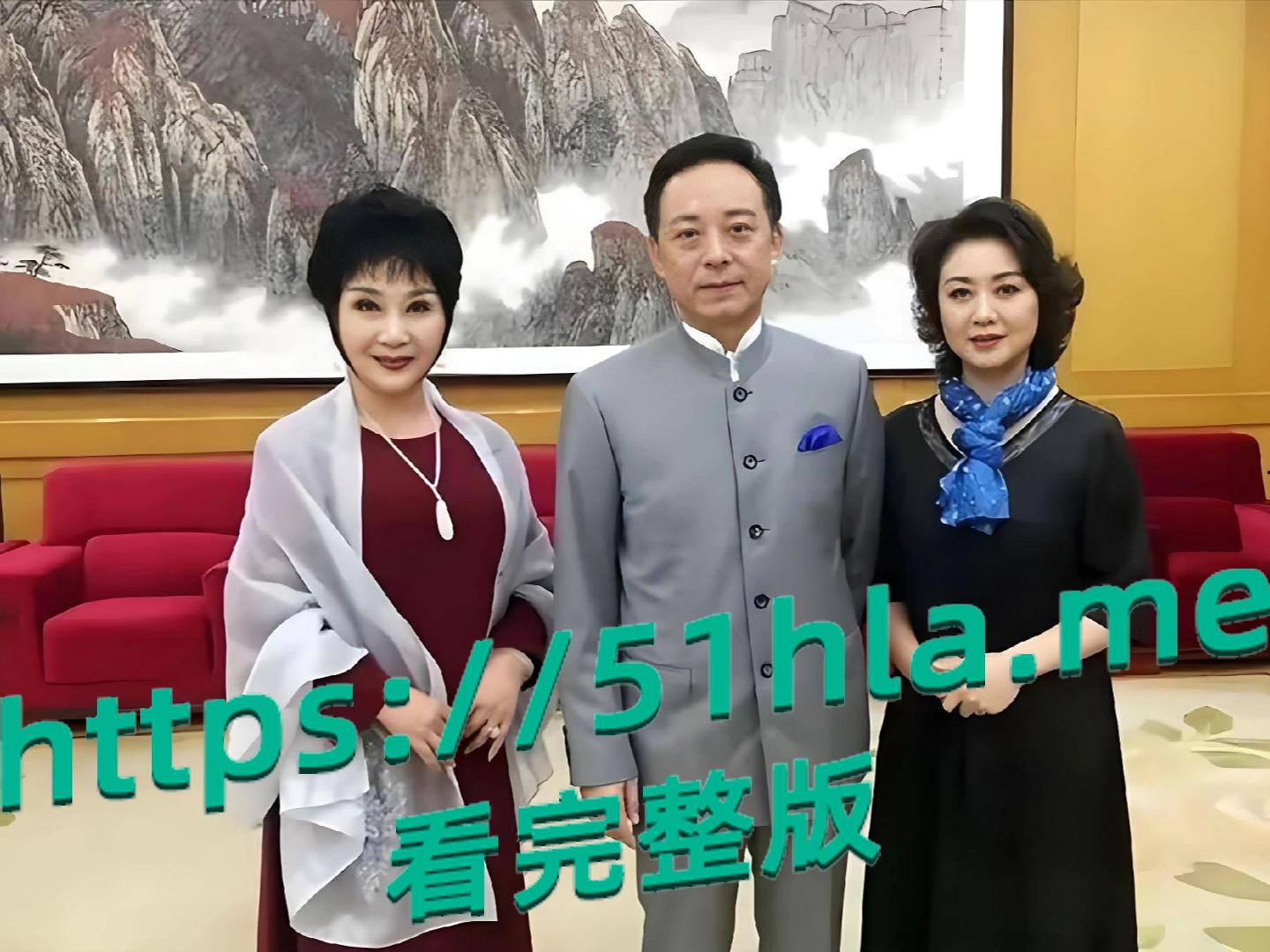 京剧第一美人 李胜素 被粉丝群曝光搞破鞋 与搭档于魁智暗生情愫 做爱视频火爆流出 相关话题现被全网封禁！  第1张