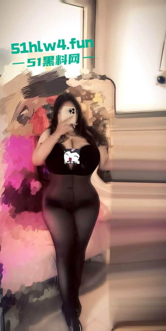 快手巨乳天花板,38G巨乳网红【李敏】丰乳肥臀顶级尤物,线下裸聊视频曝光这大奶真顶啊。 第5张 快手巨乳天花板,38G巨乳网红【李敏】丰乳肥臀顶级尤物,线下裸聊视频曝光这大奶真顶啊。 第5张