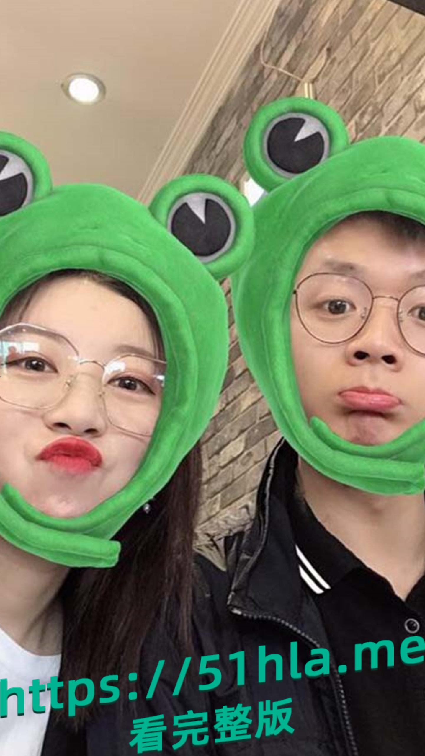 杭州某私立高中语文老师 魏雨静 与男友性爱自拍外泄 口技一流 疑似被爆菊 叫声凄惨  第4张