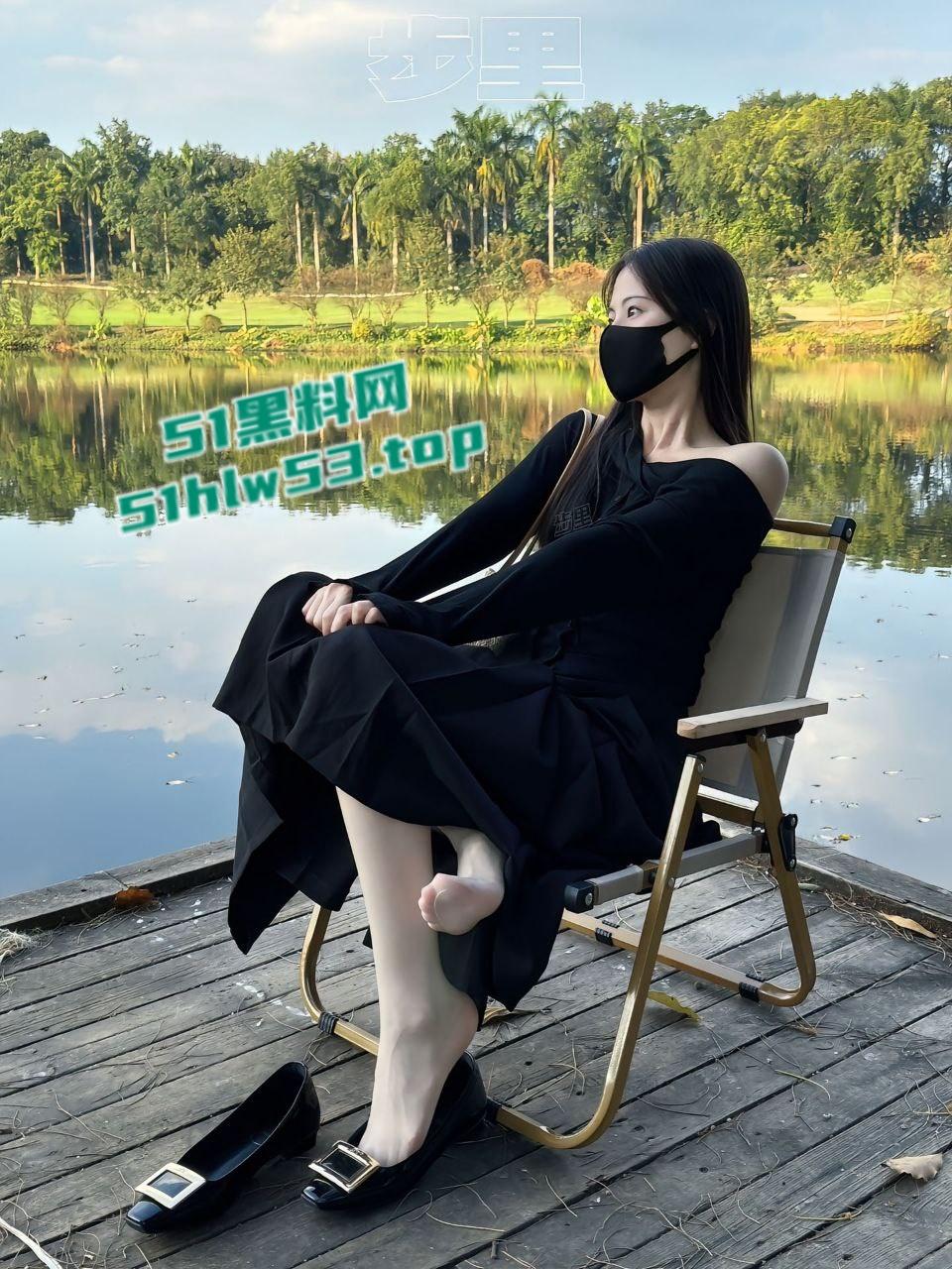 抖音30万粉网红【小步里】下海私拍合集流出,白嫩妹子性感肉丝足交,无毛骚穴骑乘啪啪诱惑到爆! 第3张 抖音30万粉网红【小步里】下海私拍合集流出,白嫩妹子性感肉丝足交,无毛骚穴骑乘啪啪诱惑到爆! 第3张